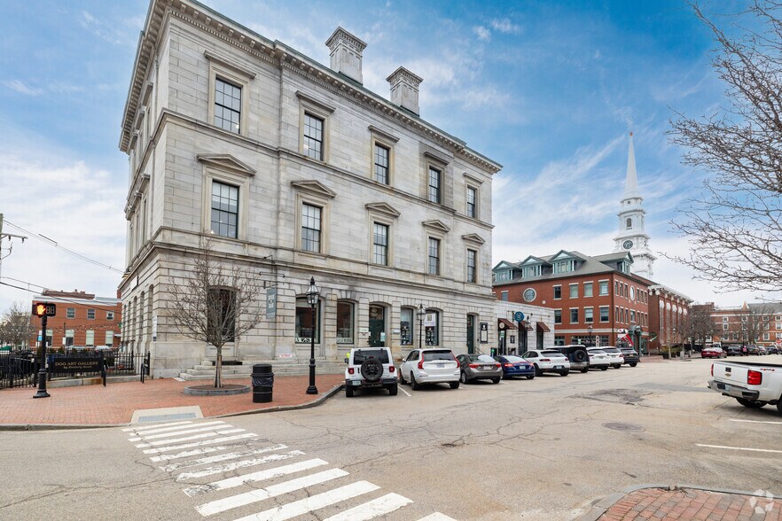 More Photos Of 40 Pleasant St, Portsmouth Office For Lease