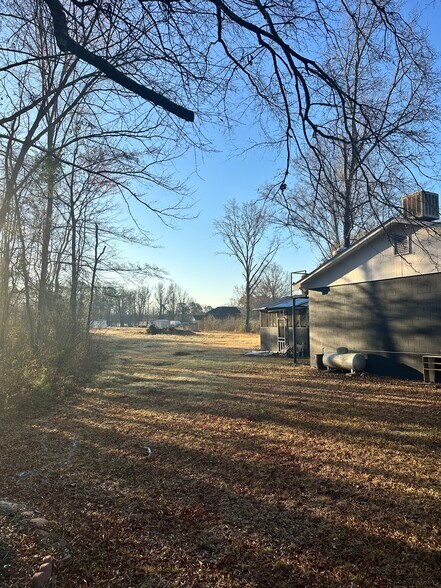 More Photos Of 1030 Dry Branch Rd, Hopkins General Retail For Sale