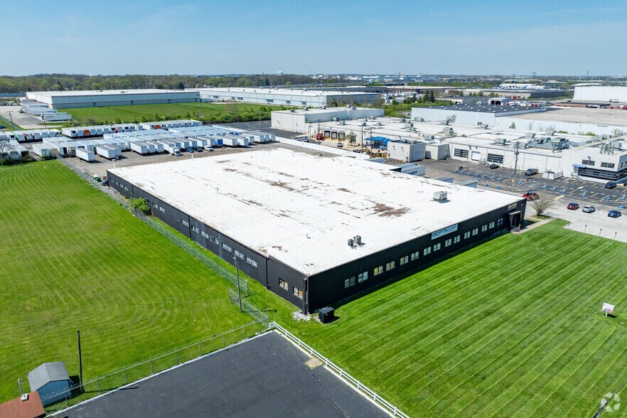 More Photos Of 195 Phillipi Rd, Columbus Warehouse For Lease