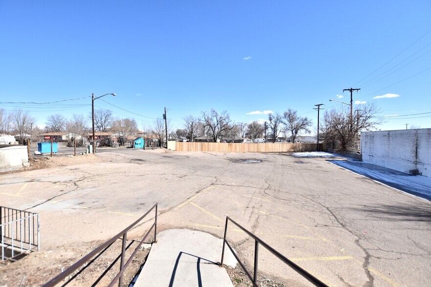 More Photos Of 2400-2408 8th Ave, Greeley Storefront Retail Office For Lease