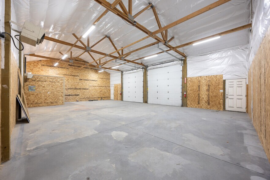 More Photos Of 221 Hamilton Rd, Moses Lake Warehouse For Lease