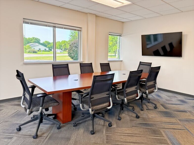 More Photos Of 855 Community Dr, Sauk City Coworking Space