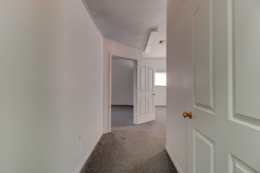 More Photos Of 2820 Howland Blvd, Deltona Storefront Retail Office For Sale