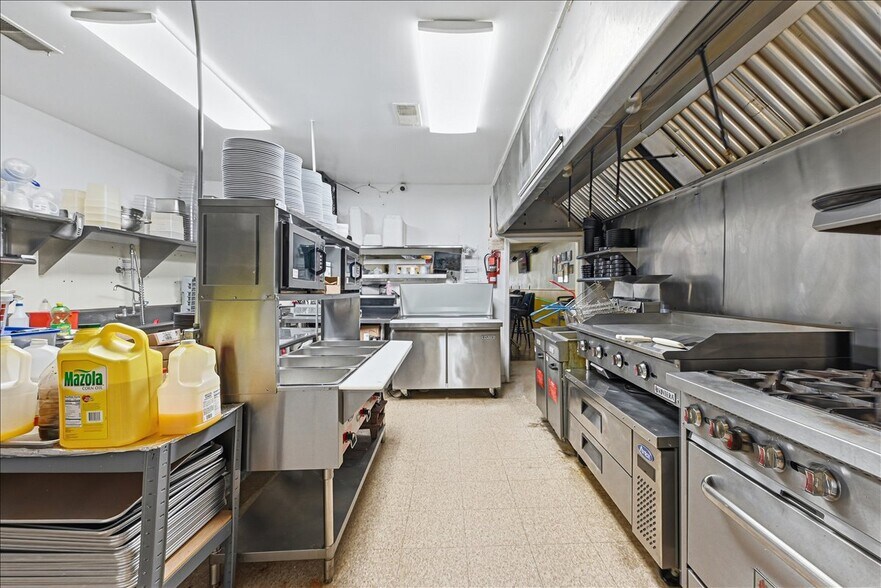 More Photos Of 405 Main St, Silver City Restaurant For Sale