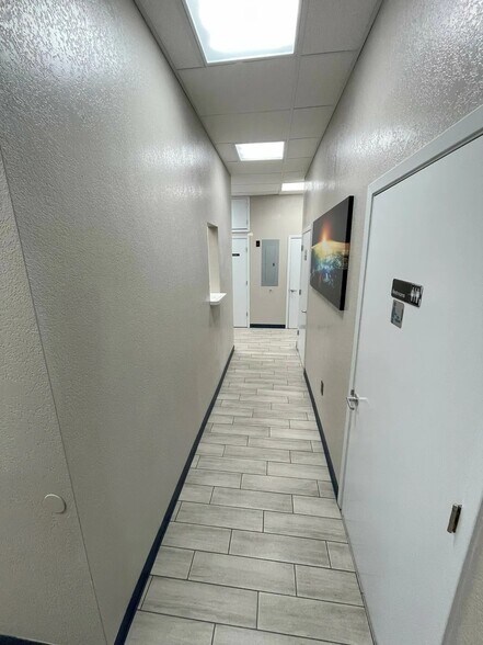 More Photos Of 19750 W Highway 46, Spring Branch Storefront For Lease