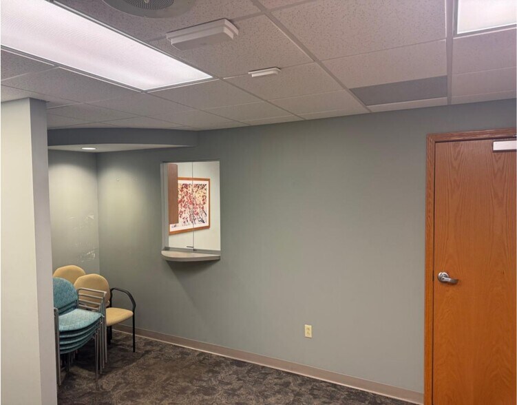 More Photos Of 700 S Dewey St, Greenville Healthcare For Lease