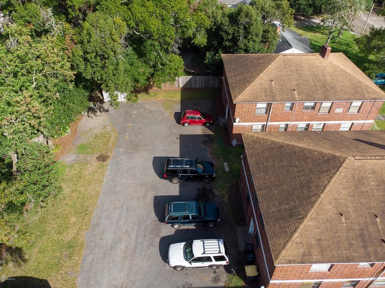 More Photos Of , Jacksonville Multifamily For Sale