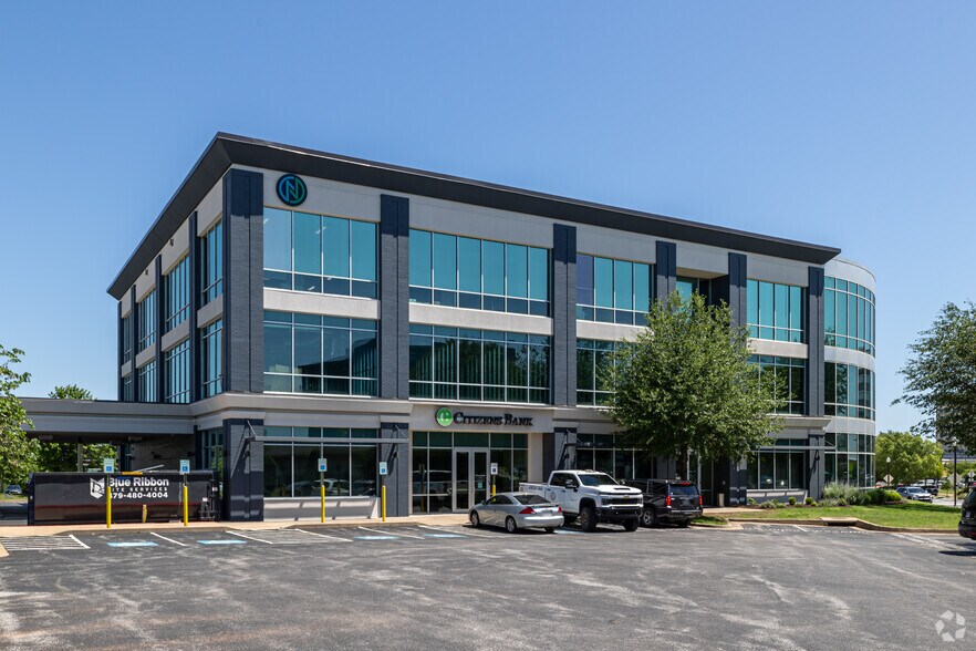 More Photos Of 3350 Pinnacle Hills Pky, Rogers Office For Sale