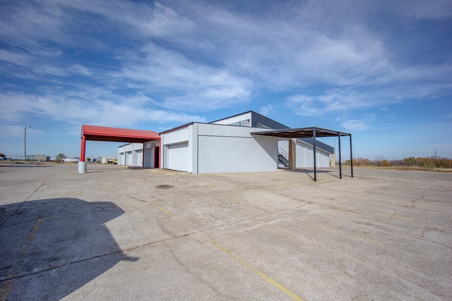 More Photos Of 6825 W Wilshire Blvd, Oklahoma City Theater Concert Hall For Sale