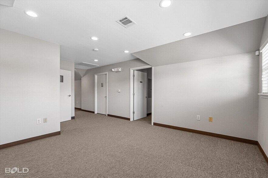 More Photos Of 3605 Youree Dr, Shreveport Office For Sale