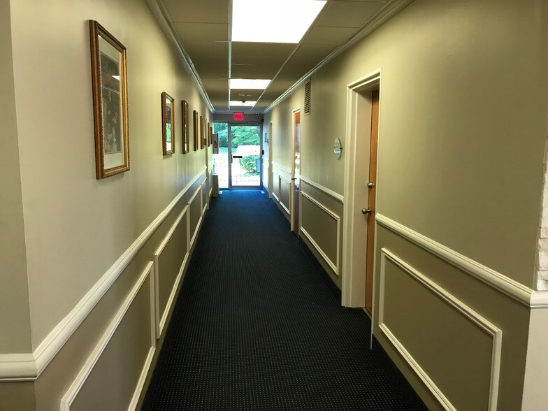 More Photos Of 444 E Boston Post Rd, Mamaroneck Medical For Lease