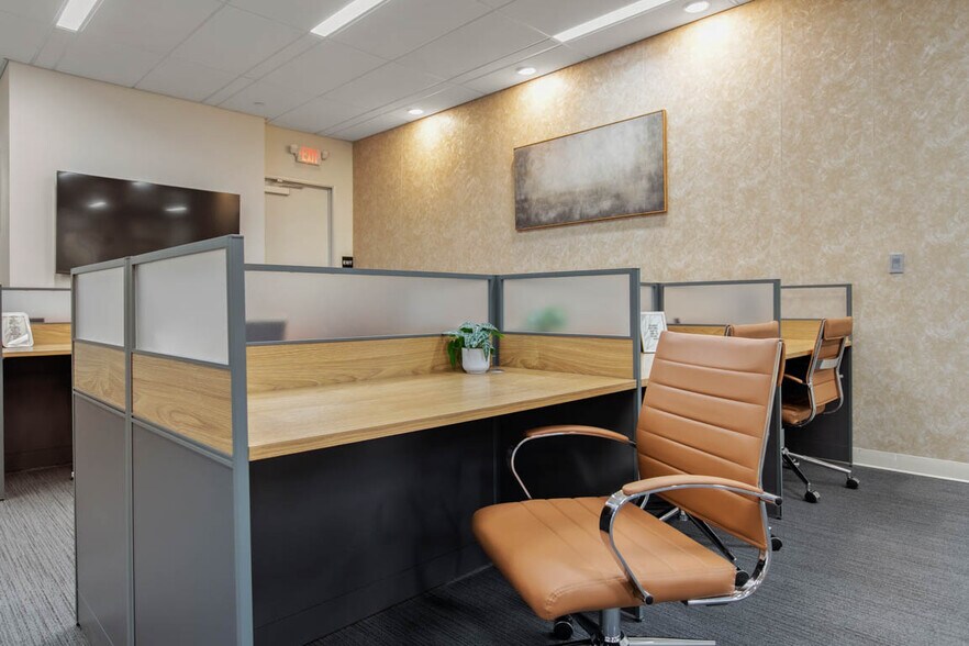 More Photos Of 4684 Ontario Mills Pky, Ontario Coworking Space