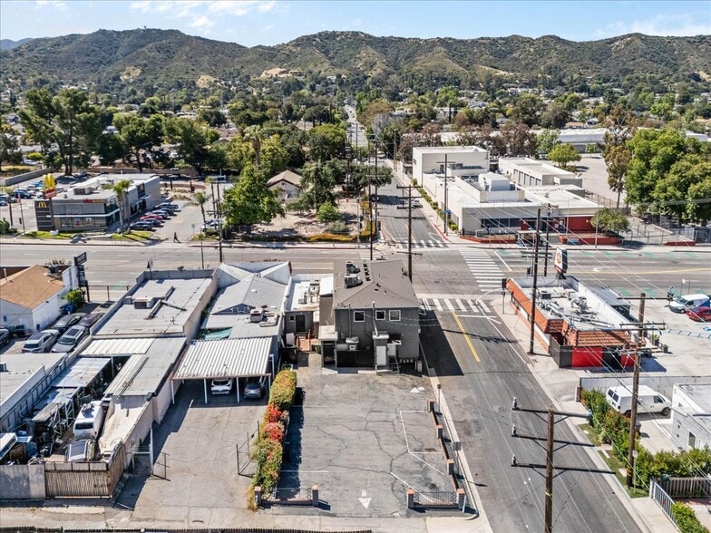 More Photos Of 7969 Foothill Blvd, Sunland Office For Lease