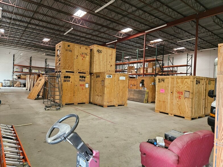 More Photos Of 5056 Angola Rd, Toledo Manufacturing For Lease