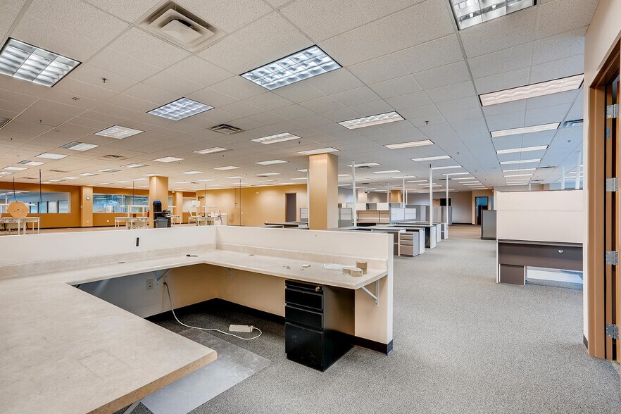 More Photos Of 4680 Table Mountain Dr, Golden Flex For Lease