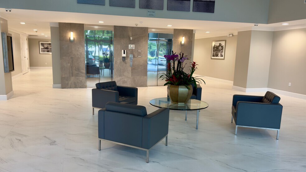 More Photos Of 5835 Waterford District Dr, Miami Loft Creative Space For Lease