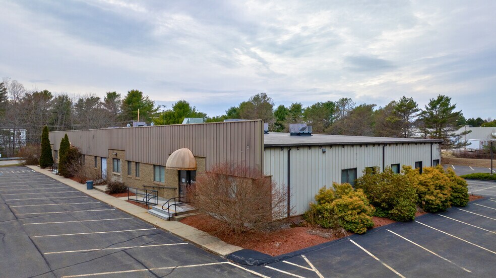 More Photos Of 4 Industrial Pky, Brunswick Manufacturing For Lease