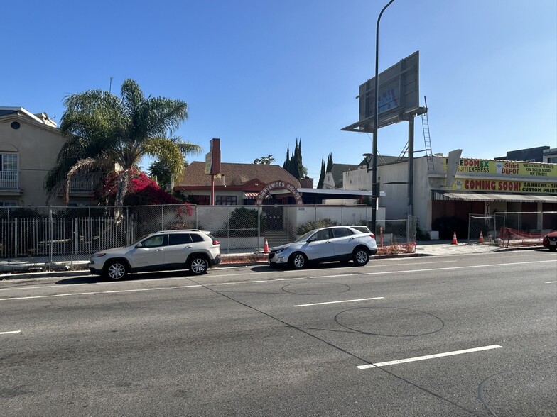 More Photos Of 5026 Crenshaw Blvd, Los Angeles Restaurant For Sale