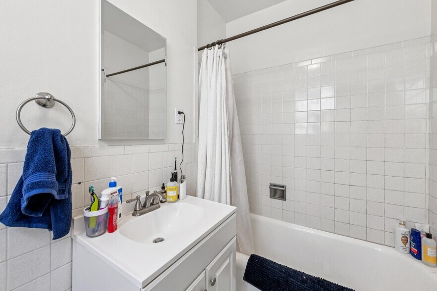 More Photos Of 1215 Oak St, San Francisco Apartments For Sale