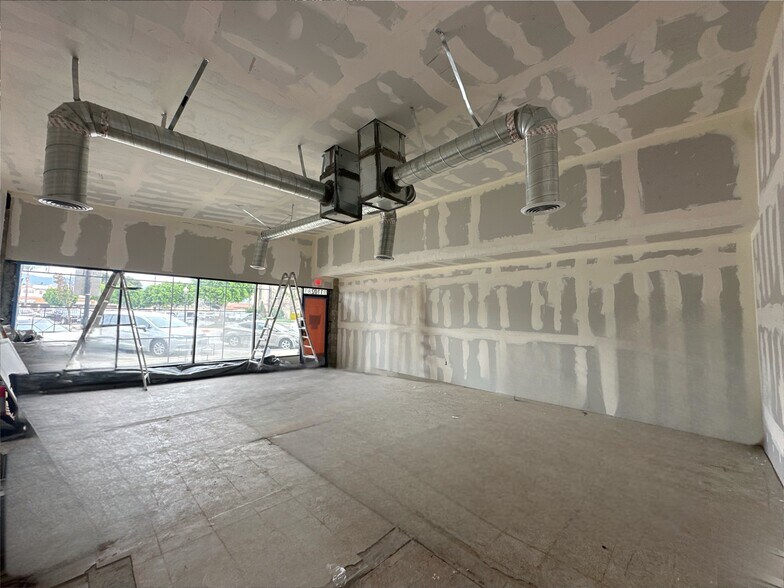 More Photos Of 11028-11030 Valley Mall Ctr, El Monte Storefront For Lease