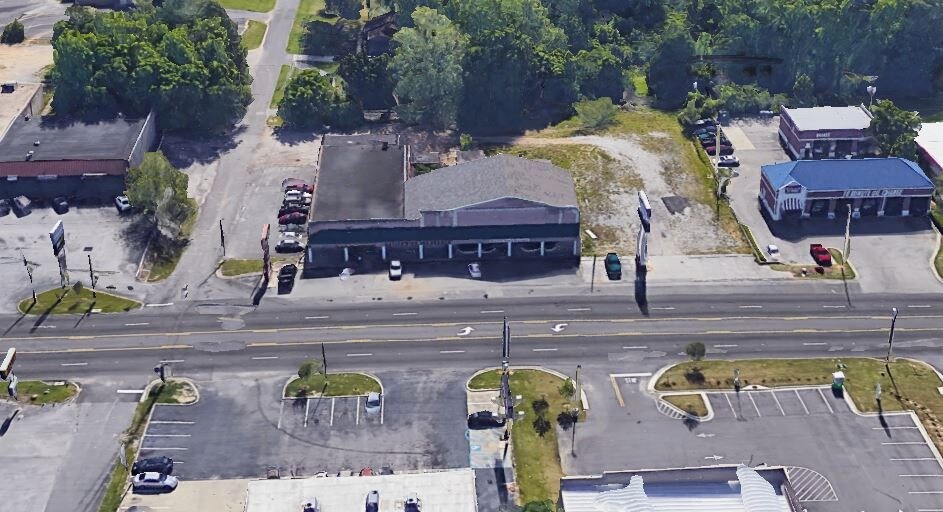 More Photos Of 2025 Center Point Pky, Center Point Land For Lease