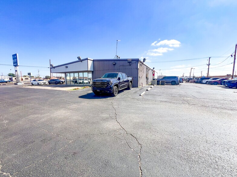 More Photos Of 3205 W Wall St, Midland Auto Dealership For Sale