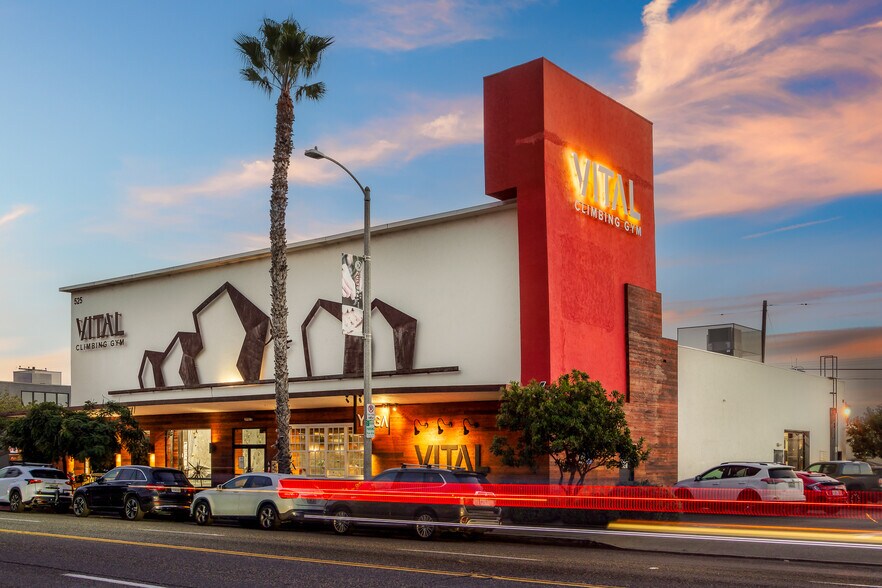 More Photos Of 525 S Coast Hwy 101, Oceanside Freestanding For Sale