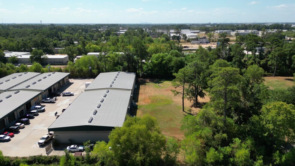 More Photos Of 16721 Hollister St, Houston Unknown For Lease