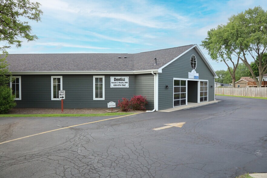 More Photos Of 1605 W Wilson St, Batavia Medical For Lease