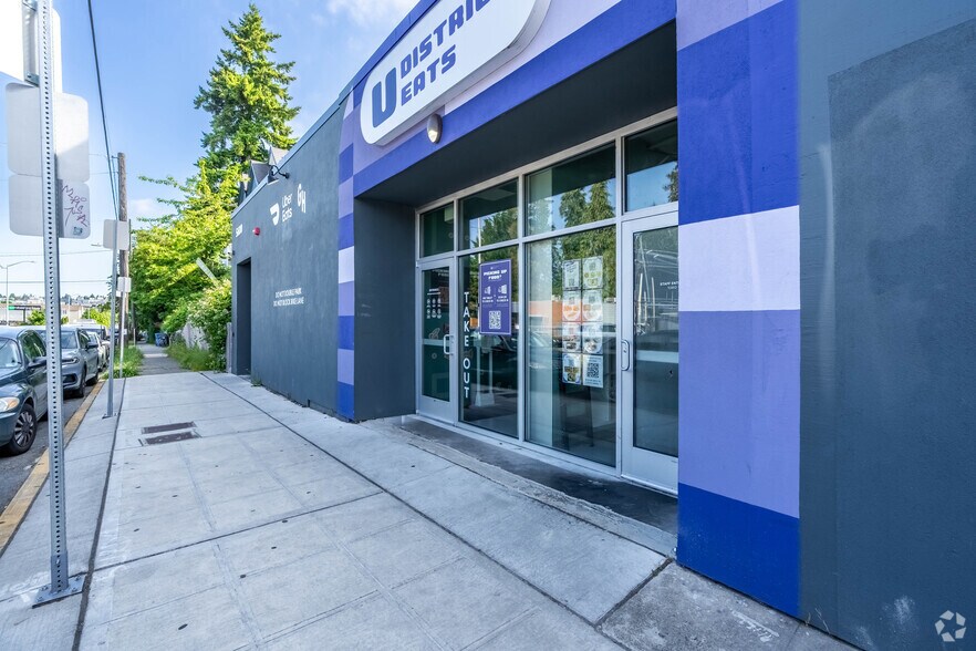 More Photos Of 5600 Roosevelt Way, Seattle Freestanding For Lease
