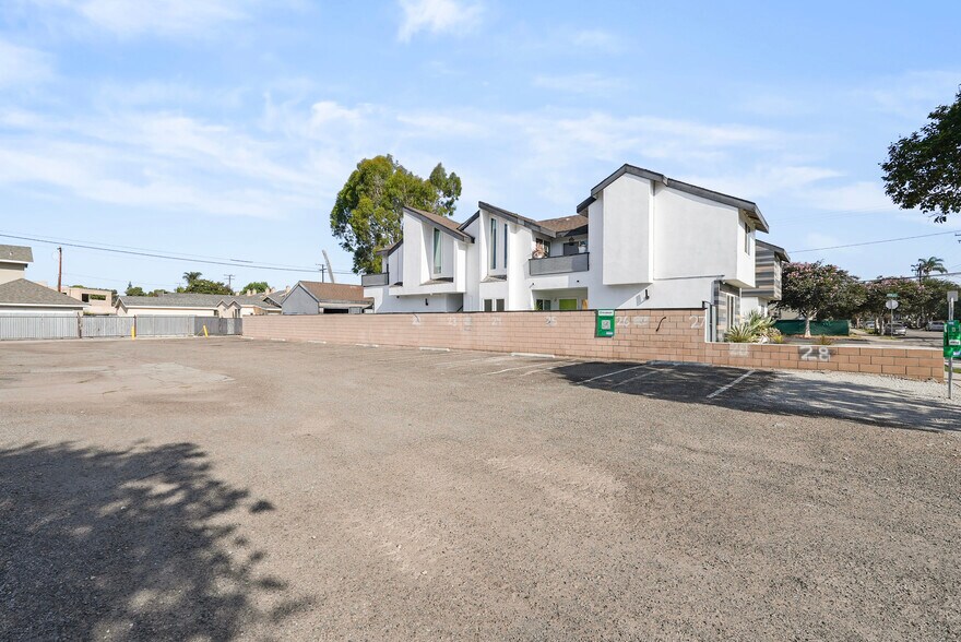 More Photos Of 846 N Van Ness Ave, Santa Ana Land For Sale