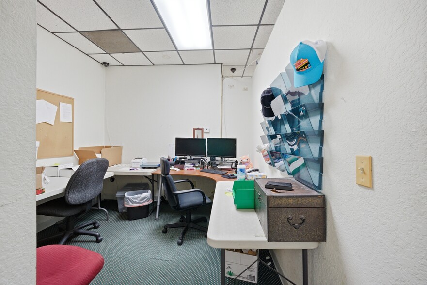 More Photos Of 2315 Pacific Coast Hwy, Lomita Storefront Retail Office For Sale