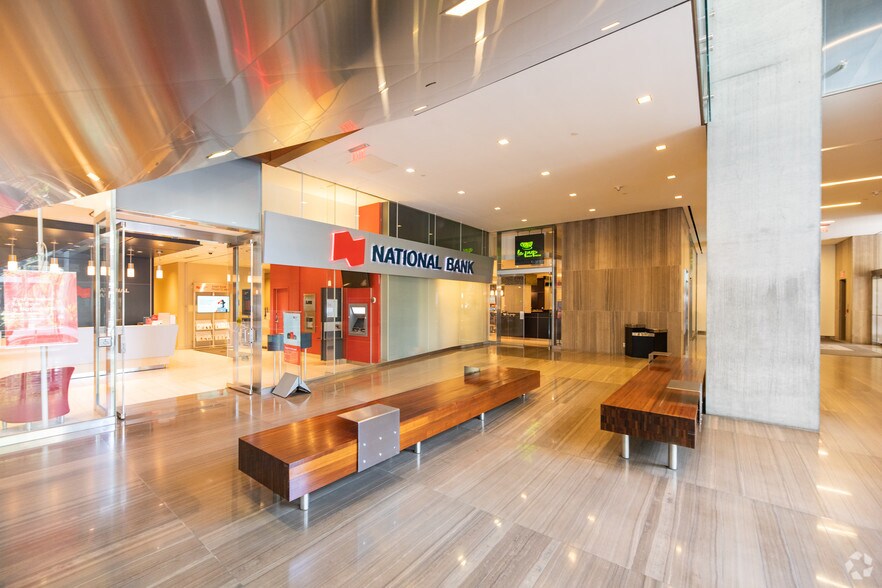 More Photos Of 18 York St, Toronto Office For Lease