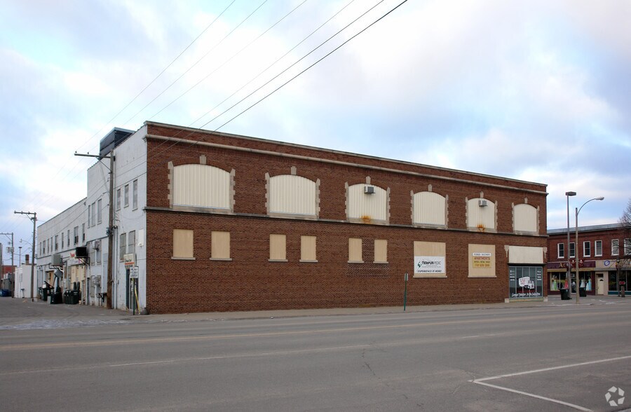 More Photos Of 724 Laurel St, Brainerd Storefront Retail Office For Sale