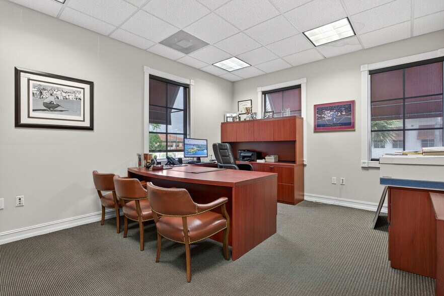 More Photos Of 5521 N University Dr, Coral Springs Office For Sale