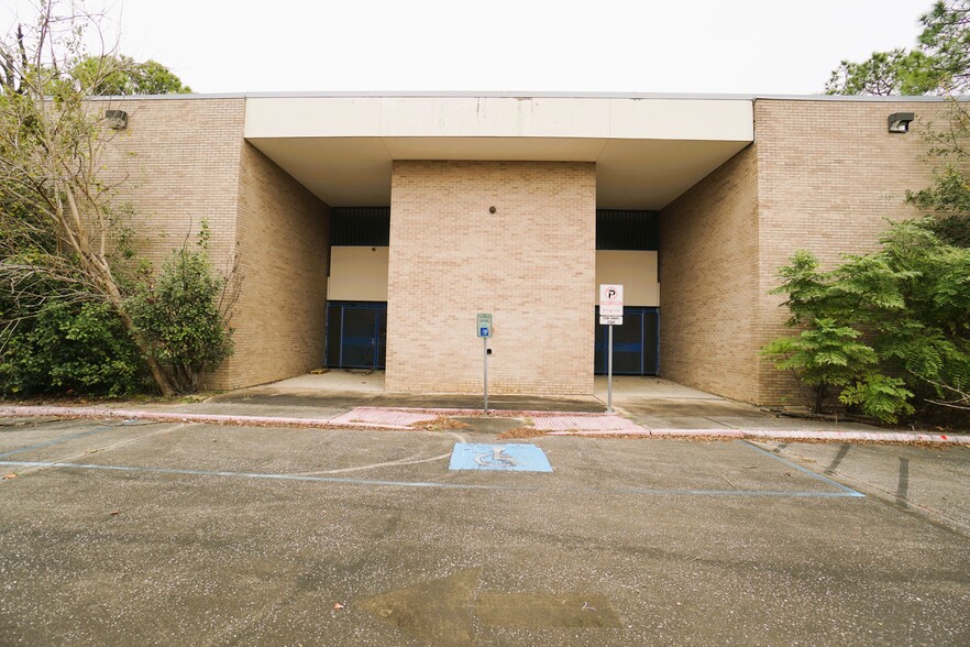 More Photos Of 5909 England St, Houston Schools For Sale