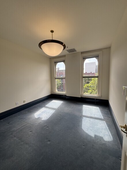 More Photos Of 817-827 Washington St, Oakland Office For Lease