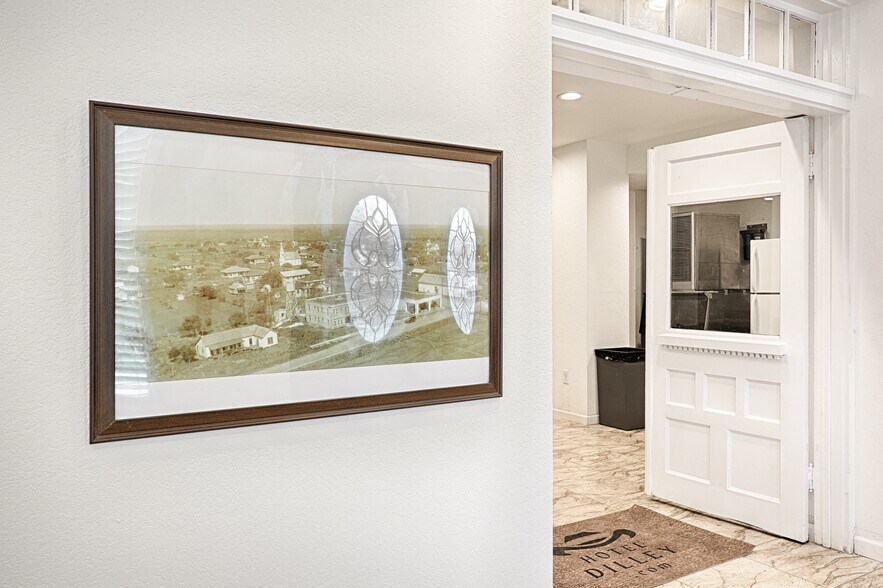 More Photos Of 110 S Main, Dilley Hotel For Sale