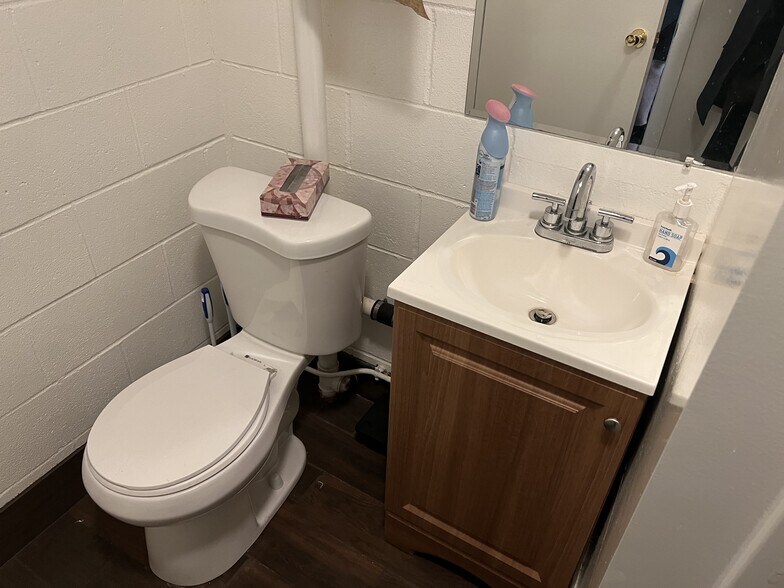 More Photos Of 11 Grandview St, Coventry Warehouse For Sale
