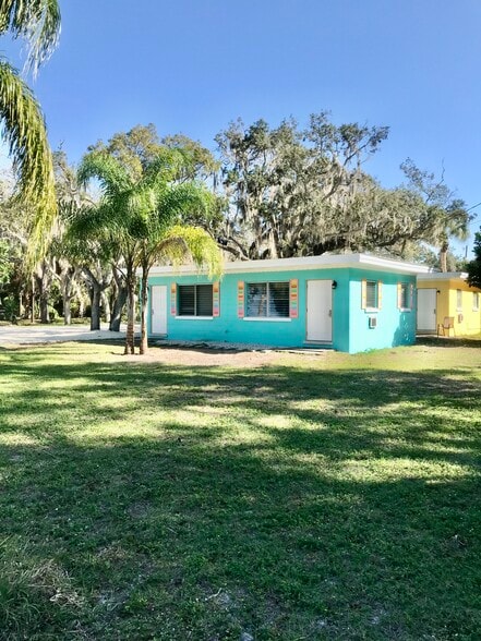 More Photos Of 1900 Manasota Beach Rd, Englewood Apartments For Sale