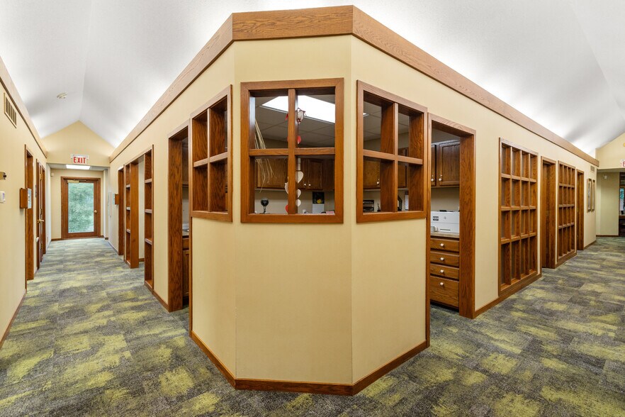 More Photos Of 3850 Glenkerry Ct, Portage Medical For Sale
