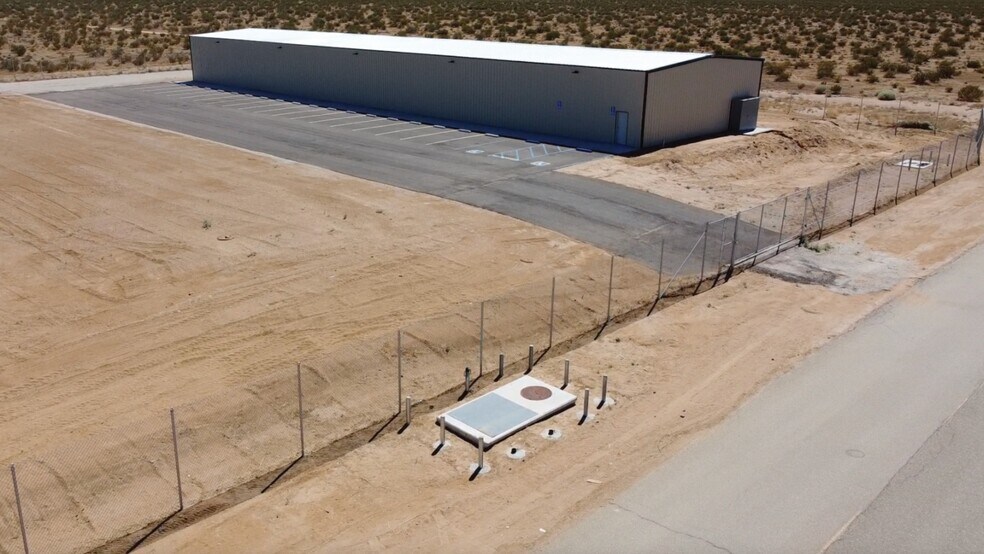 More Photos Of 5500 Lindbergh Blvd, California City Warehouse For Sale
