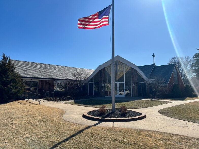 More Photos Of 5757 Blue Ridge Blvd, Raytown Religious Facility For Sale