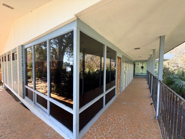 More Photos Of 523 N Peninsula Dr, Daytona Beach Office For Sale