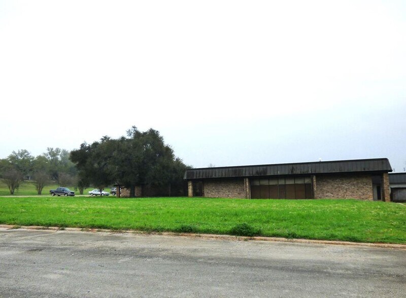 More Photos Of TBD University, Nacogdoches Land For Sale