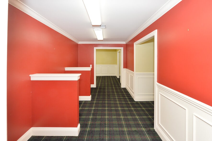 More Photos Of 45-47 E Main St, Ramsey Office Residential For Lease