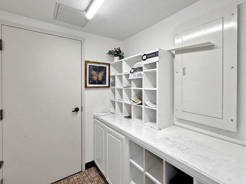 More Photos Of 885 Oak Grove Ave, Menlo Park Office For Lease
