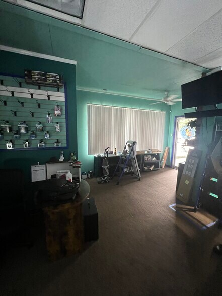 More Photos Of 4000 W Newberry Rd, Gainesville Storefront Retail Office For Sale