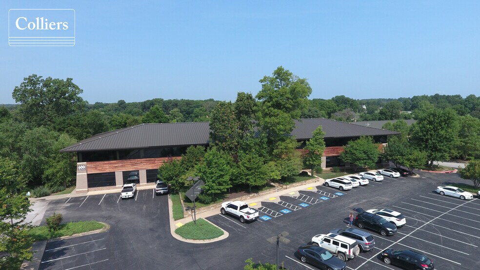 More Photos Of 600 S 52nd St, Rogers Office For Lease