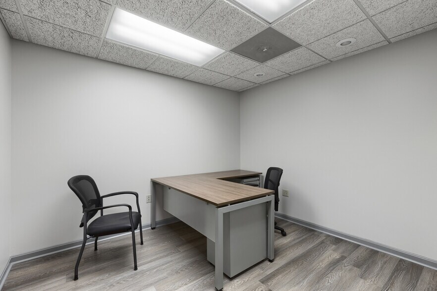 More Photos Of 725 Harvard Dr, Owensboro Coworking Space